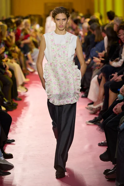 Look 53